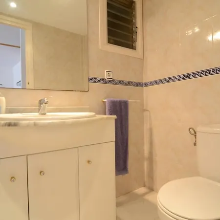 Apartment Rocamaura Iii 3-6 *