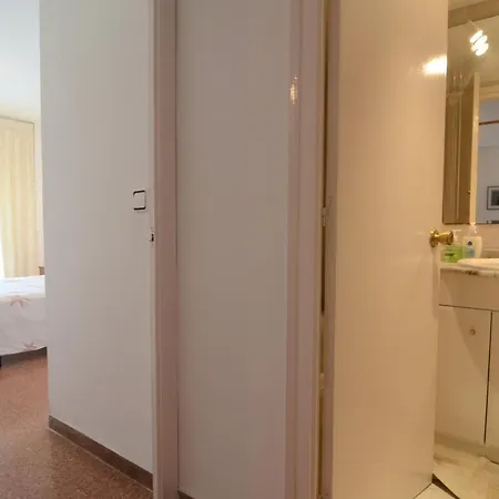 Rocamaura Iii 3-6 Apartment
